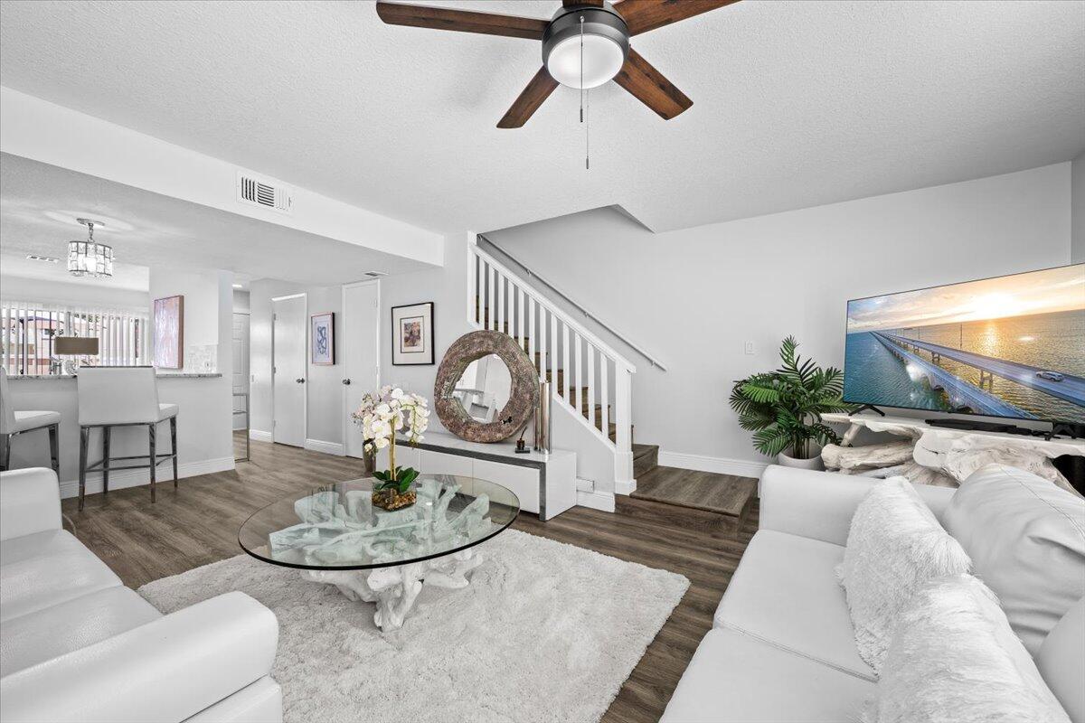 Image to showcase the property located at 6359 Riverwalk Lane 6