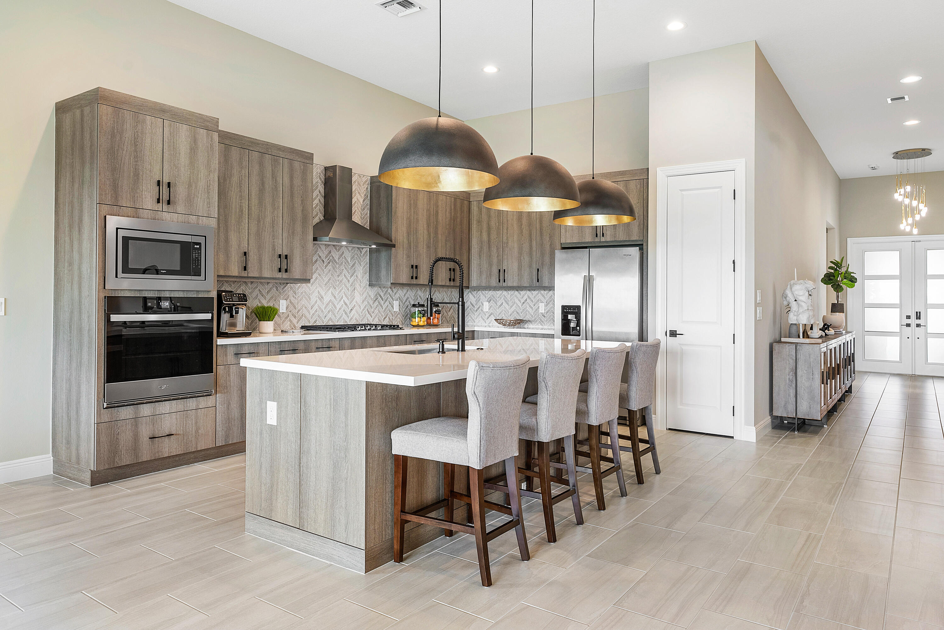 Image to showcase the property located at 12618 Nautilus Circle
