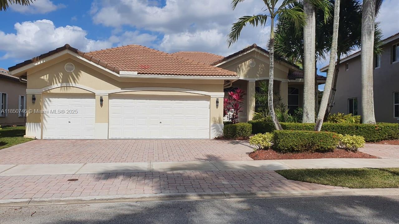 Property photo # 0