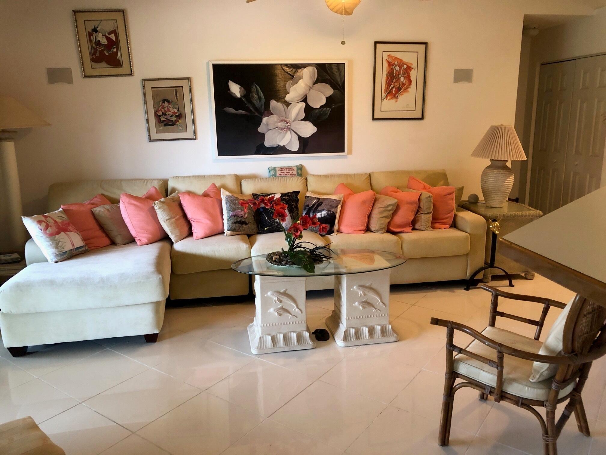 Image to showcase the property located at 7 Lexington Lane