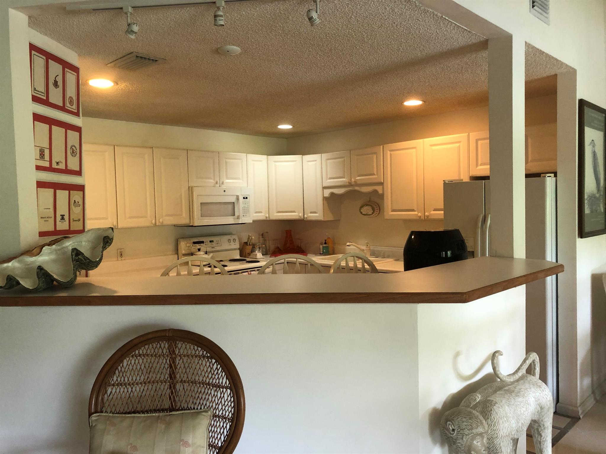 Image to showcase the property located at 7 Lexington Lane