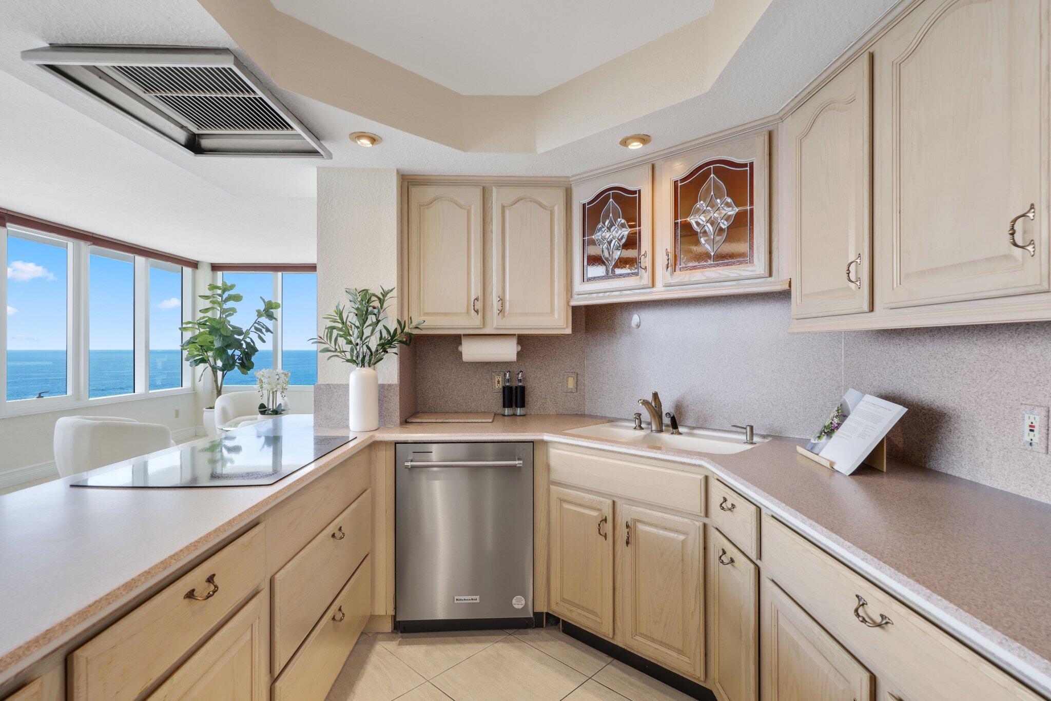Photo 18 of home located at 700 S Ocean Boulevard 1202, Boca Raton FL