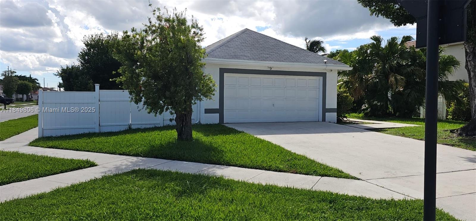 Property photo # 9