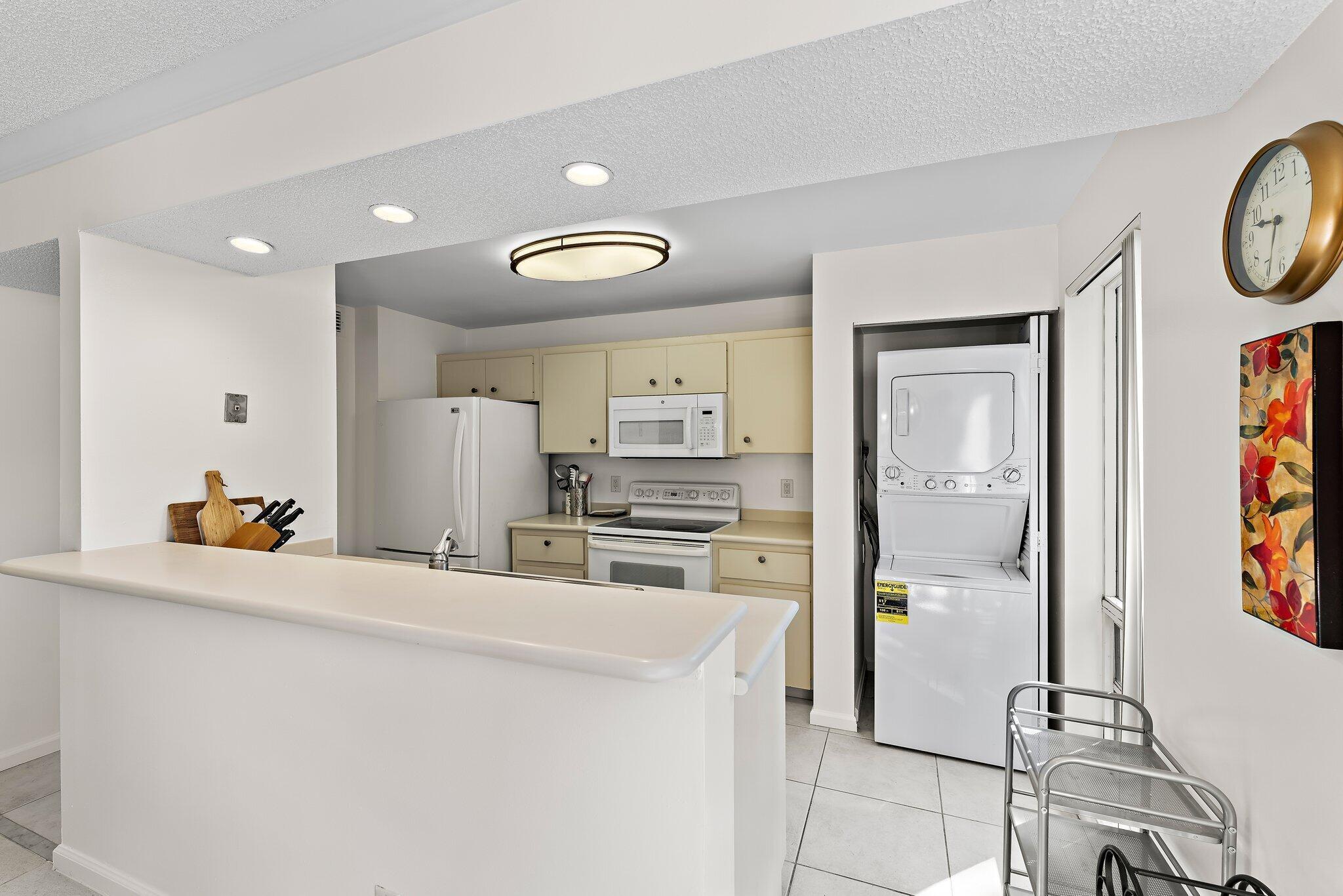 Image to showcase the property located at 527 Brackenwood Place