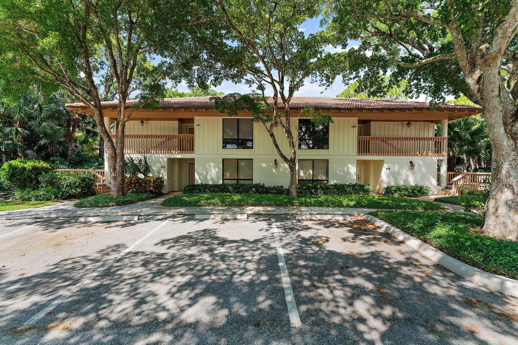 Showcase Image of listing 527 Brackenwood Place