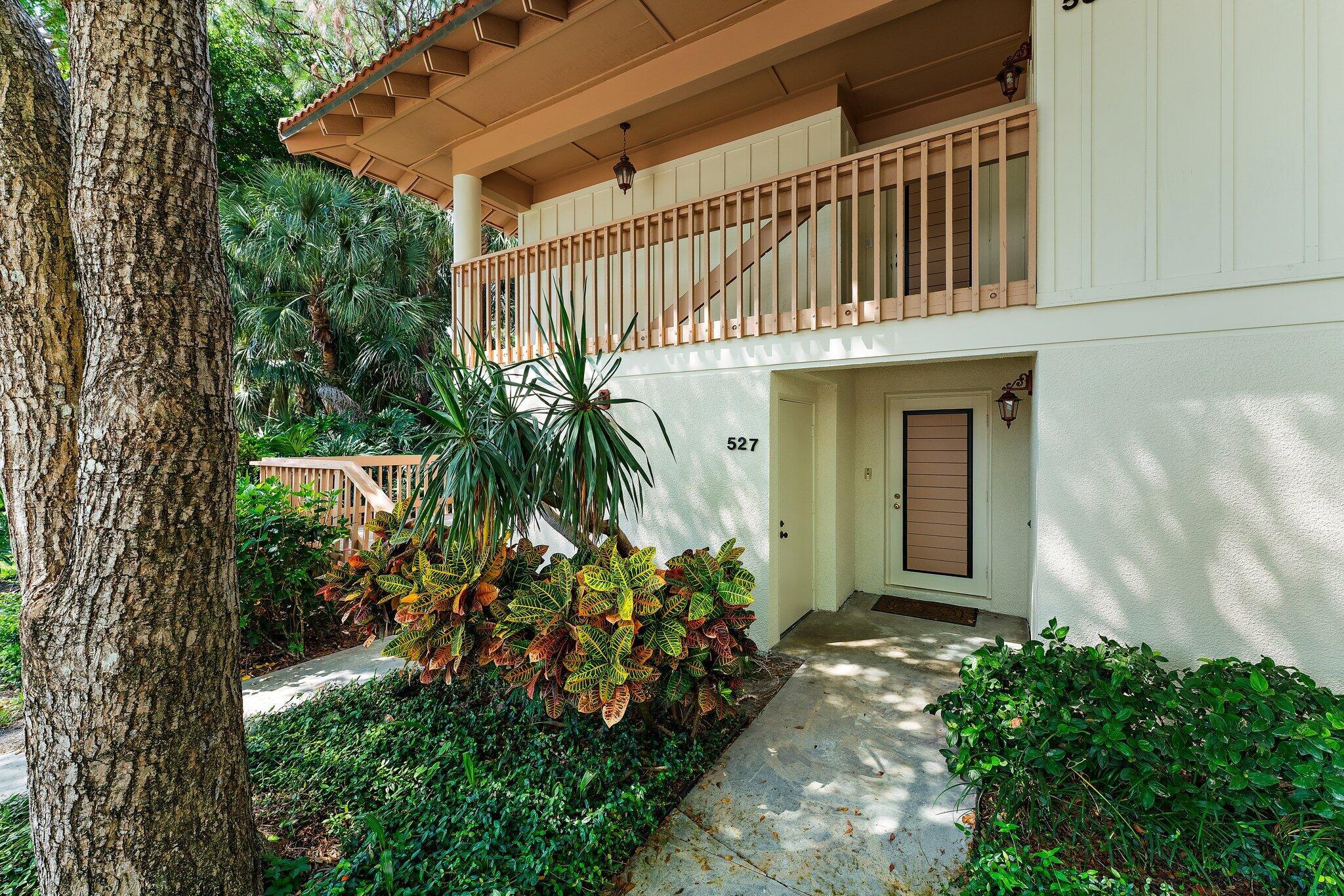 Image to showcase the property located at 527 Brackenwood Place