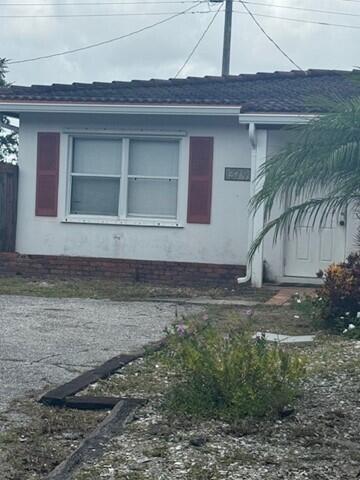 Image to showcase the property located at 13791 Oleander Avenue