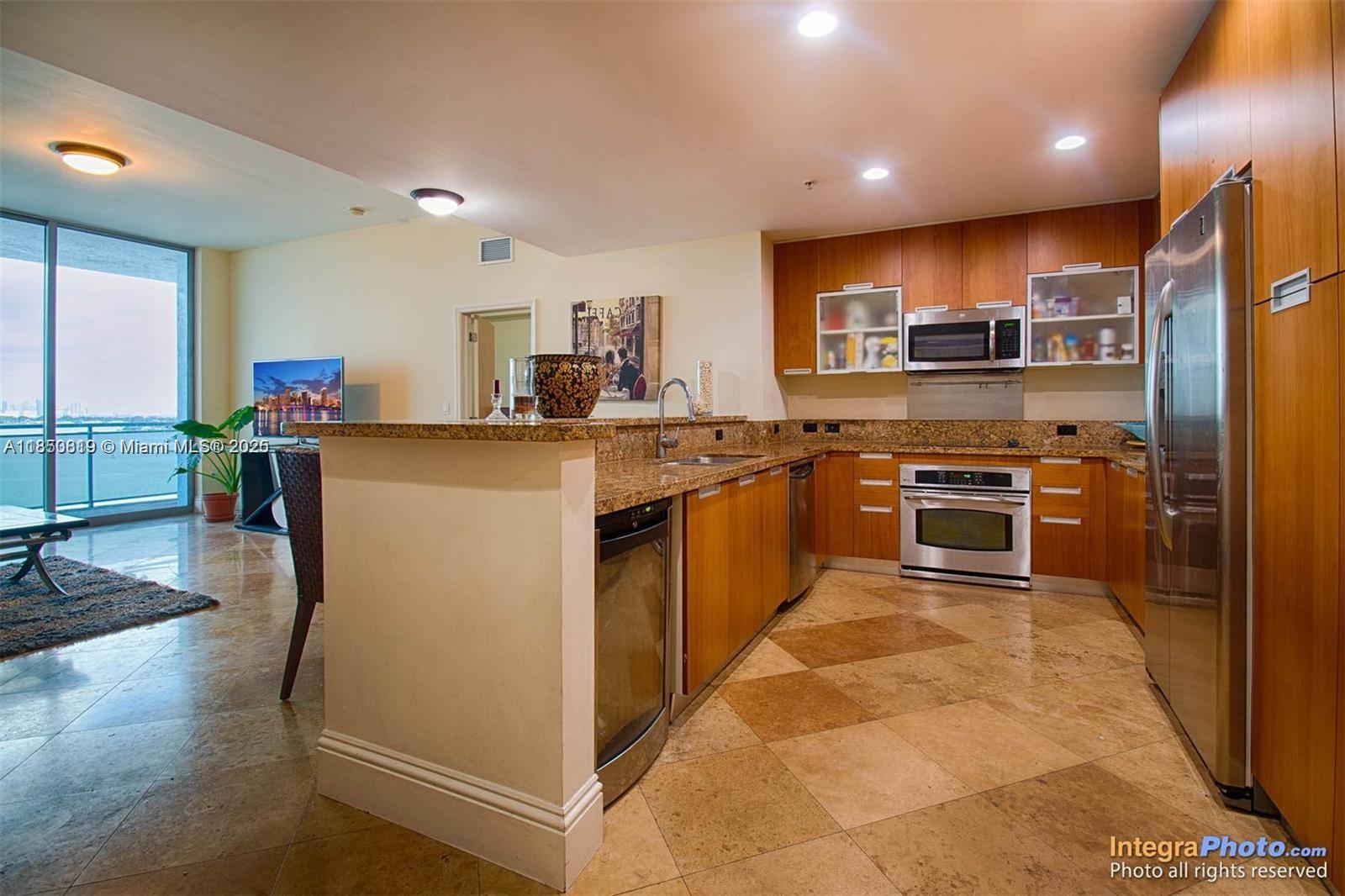 Property photo # 6