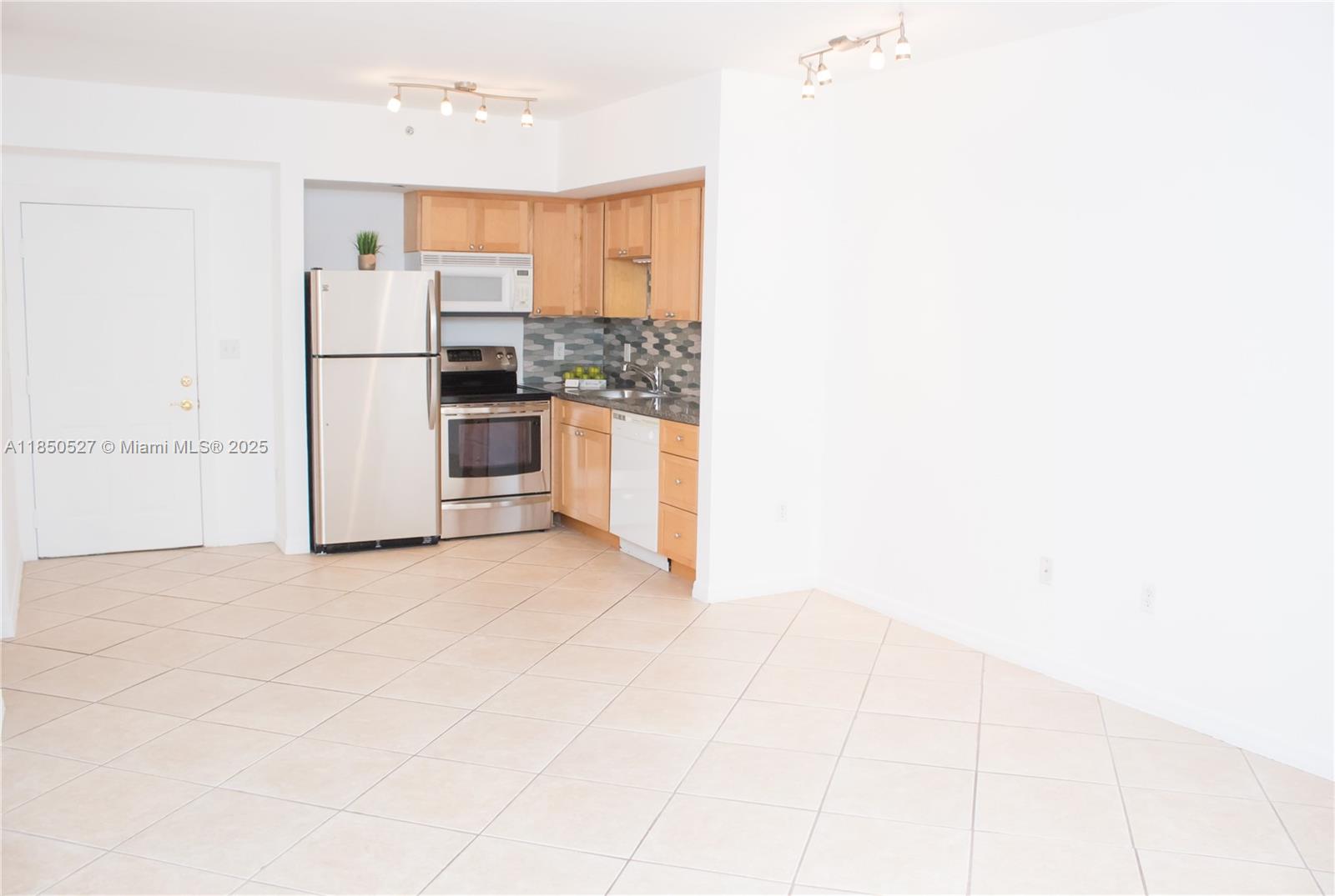 Property photo # 0