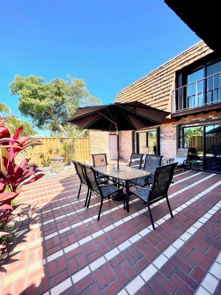 Image to showcase the property located at 1420 Ocean Way 32c
