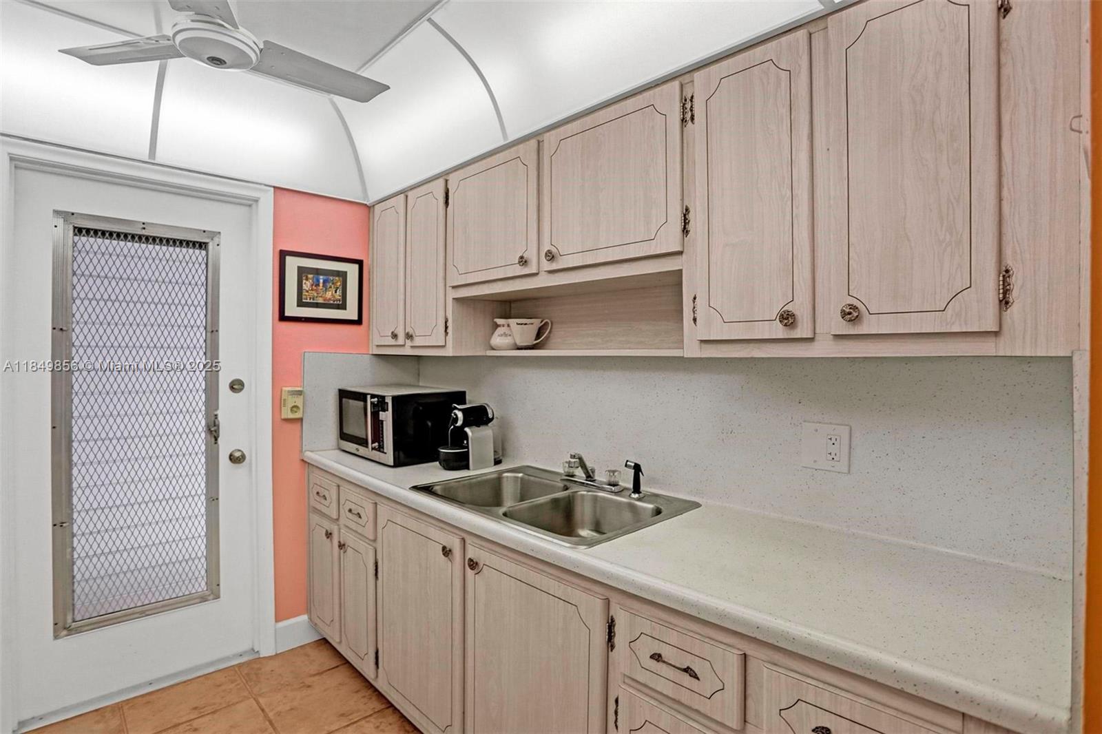 Property photo # 2