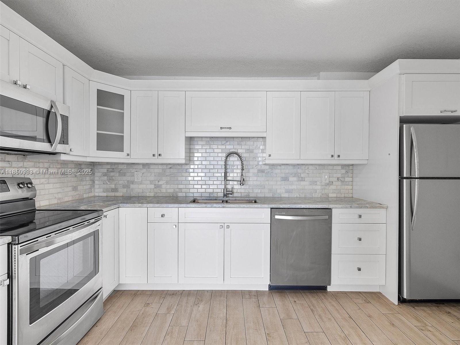 Property photo # 6