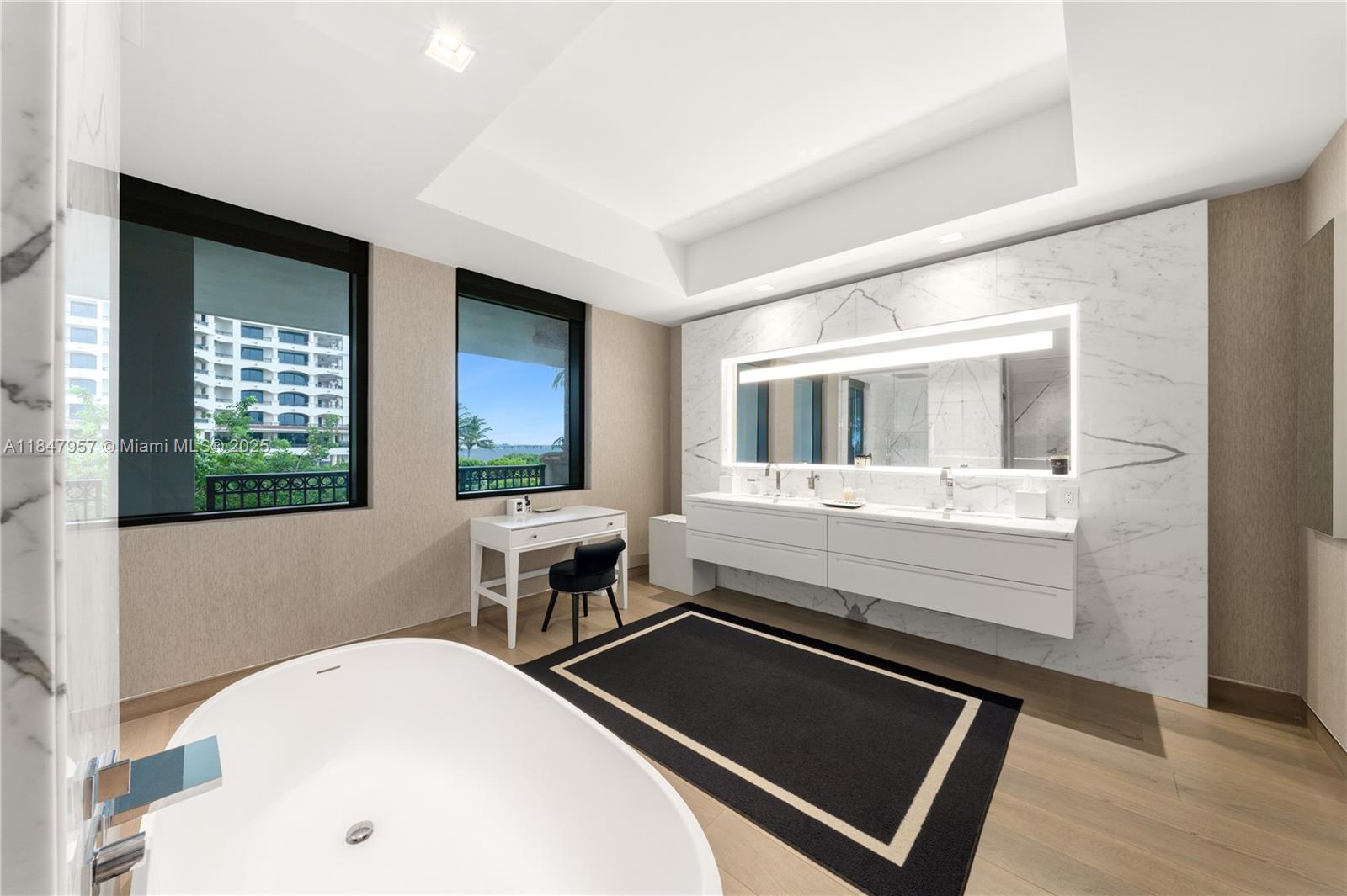 7023 Fisher Island Dr 7023