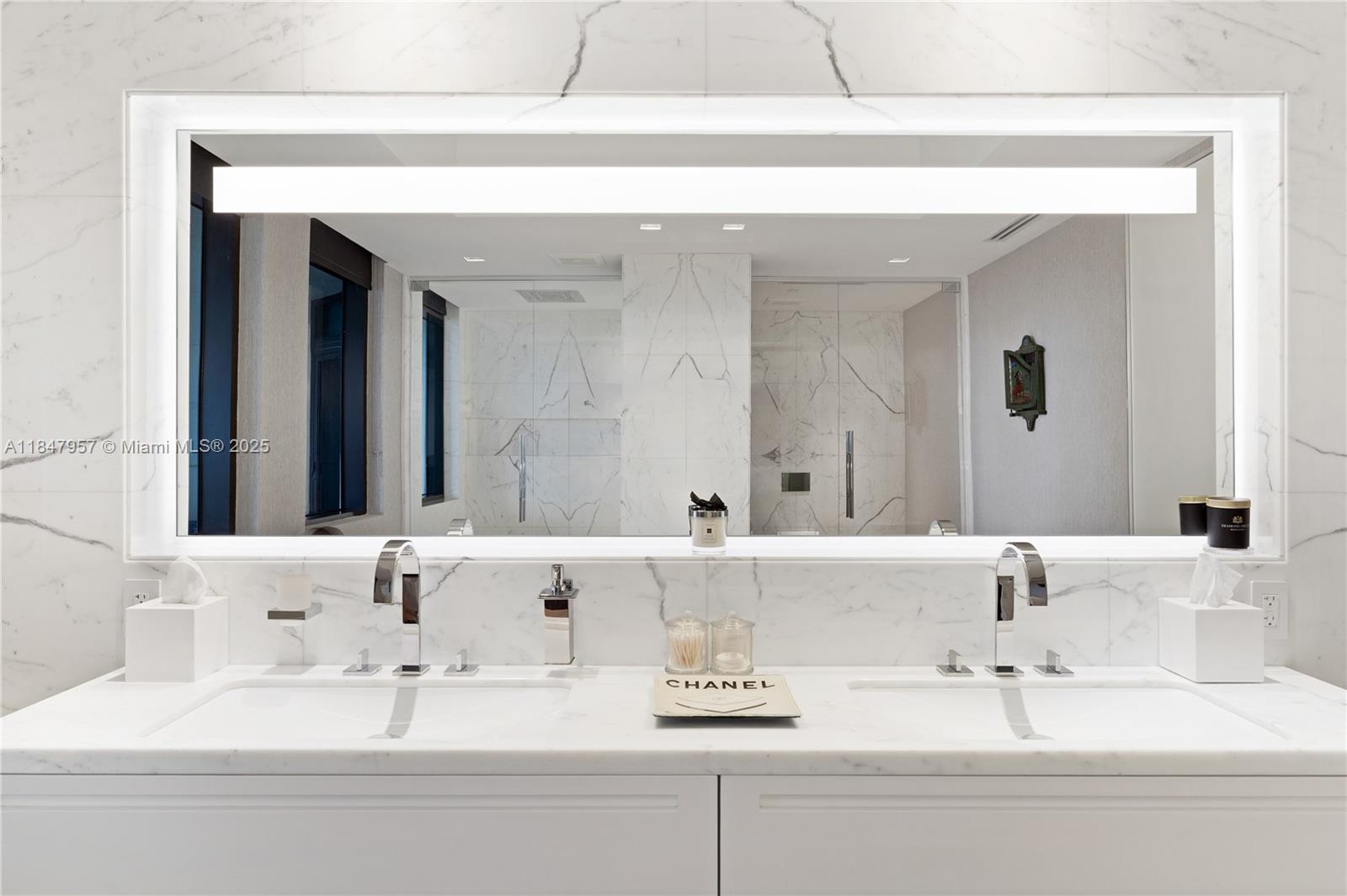 7023 Fisher Island Dr 7023