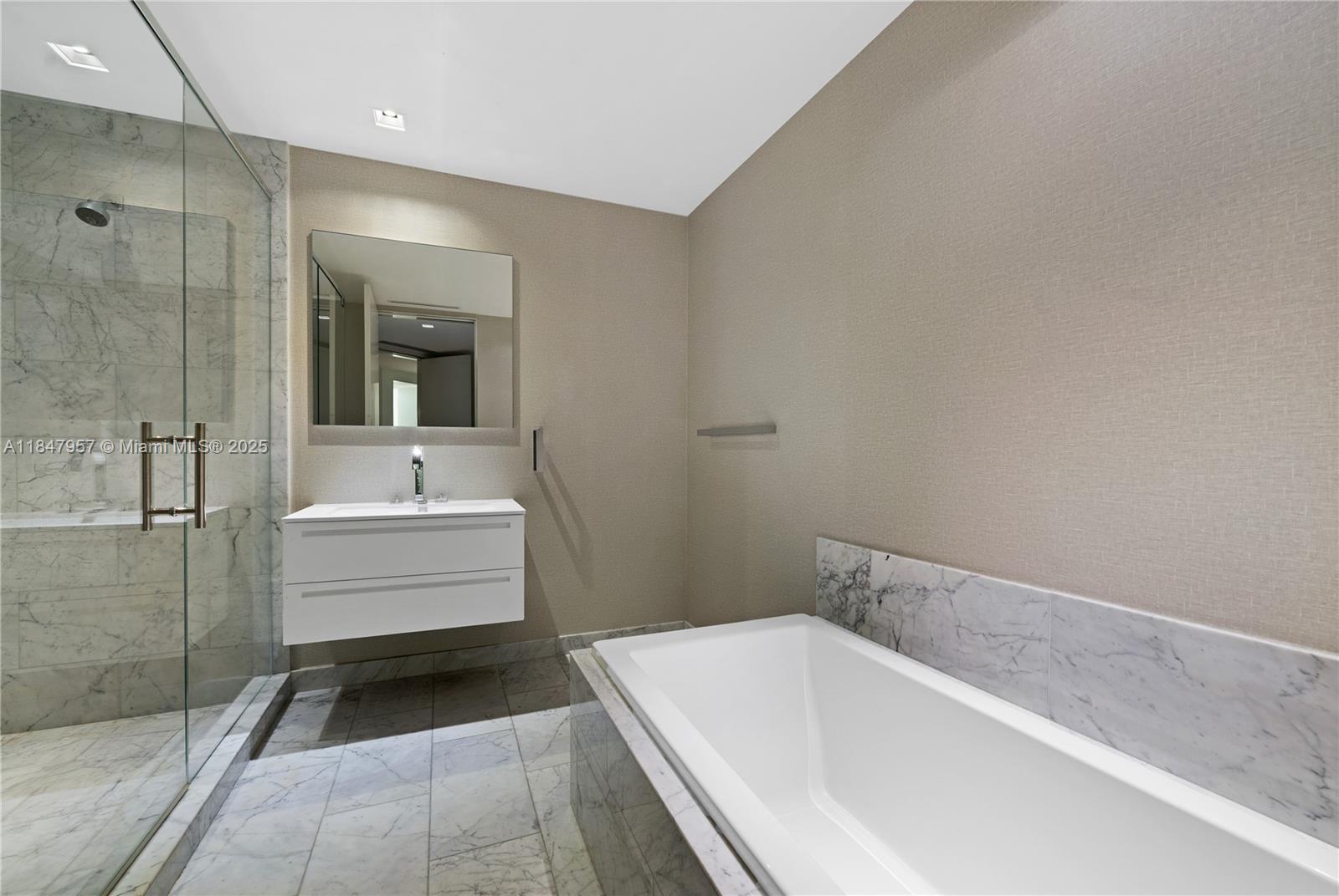 7023 Fisher Island Dr 7023