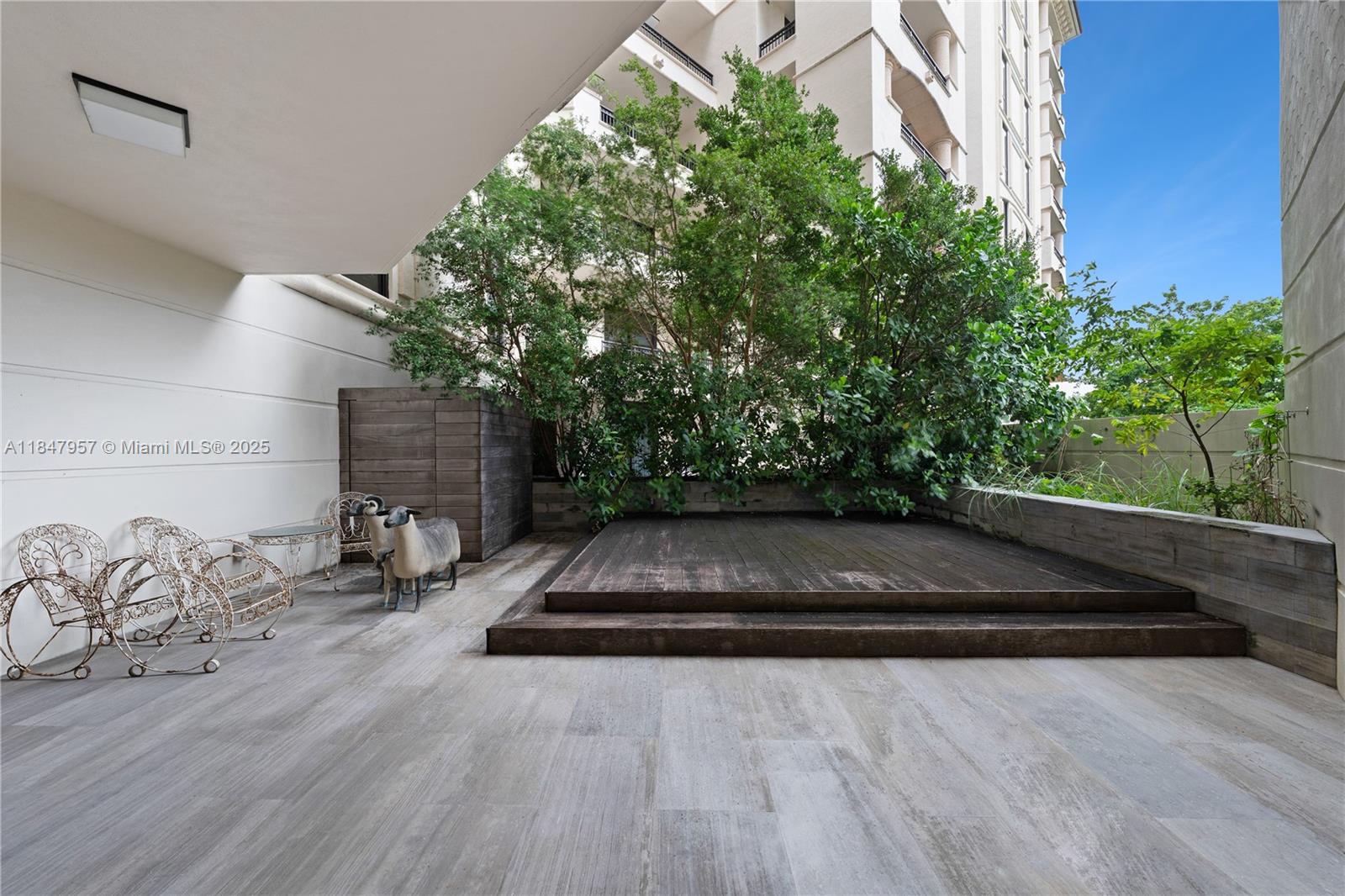 7023 Fisher Island Dr 7023