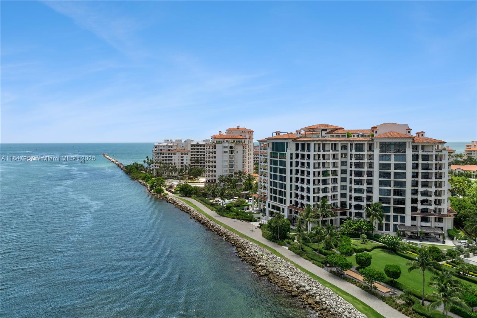 7023 Fisher Island Dr 7023