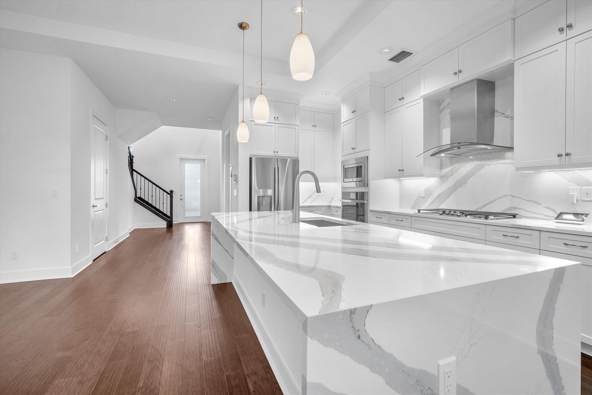 Image to showcase the property located at 13482 Artisan Circle