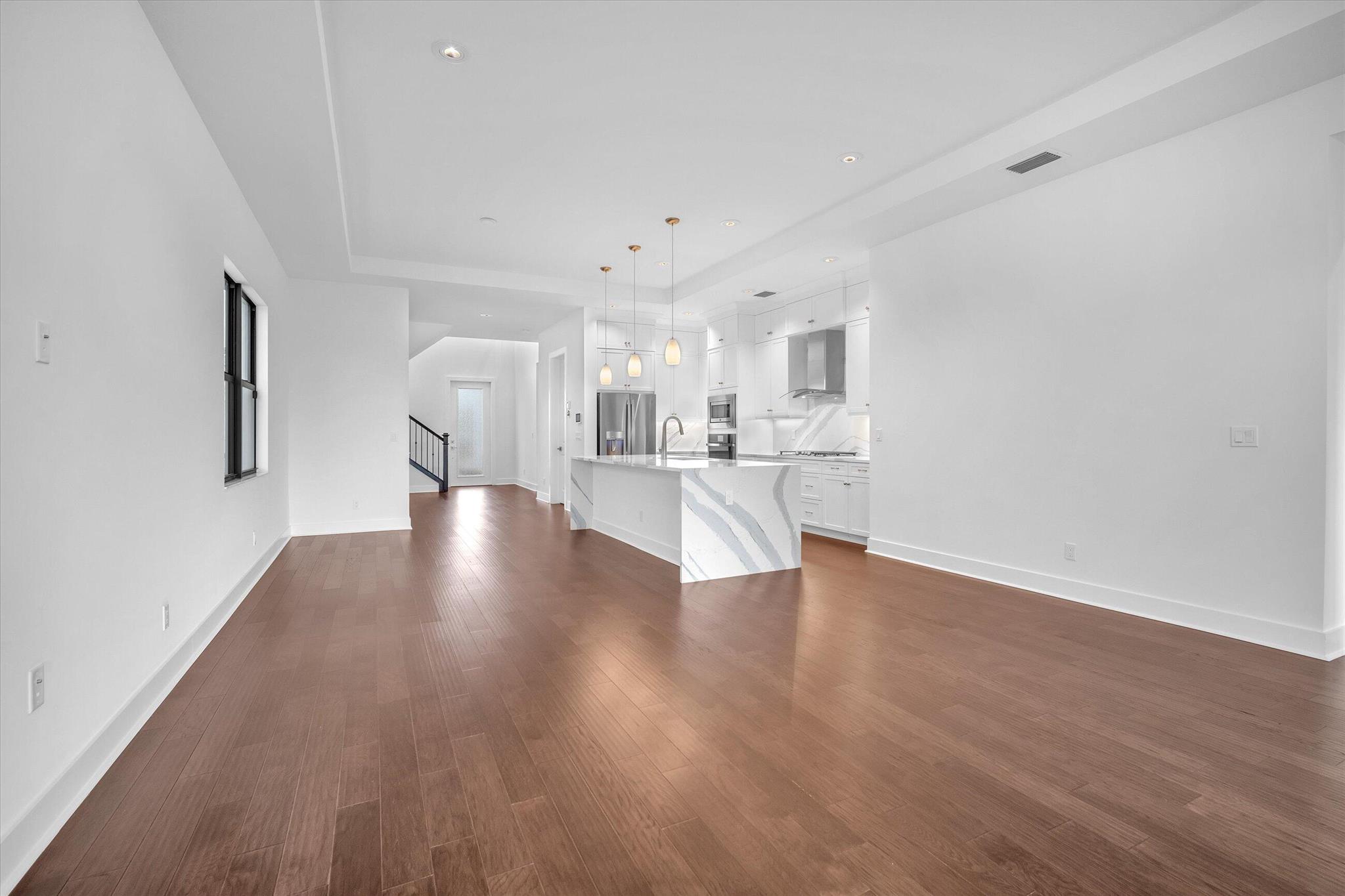 Image to showcase the property located at 13482 Artisan Circle