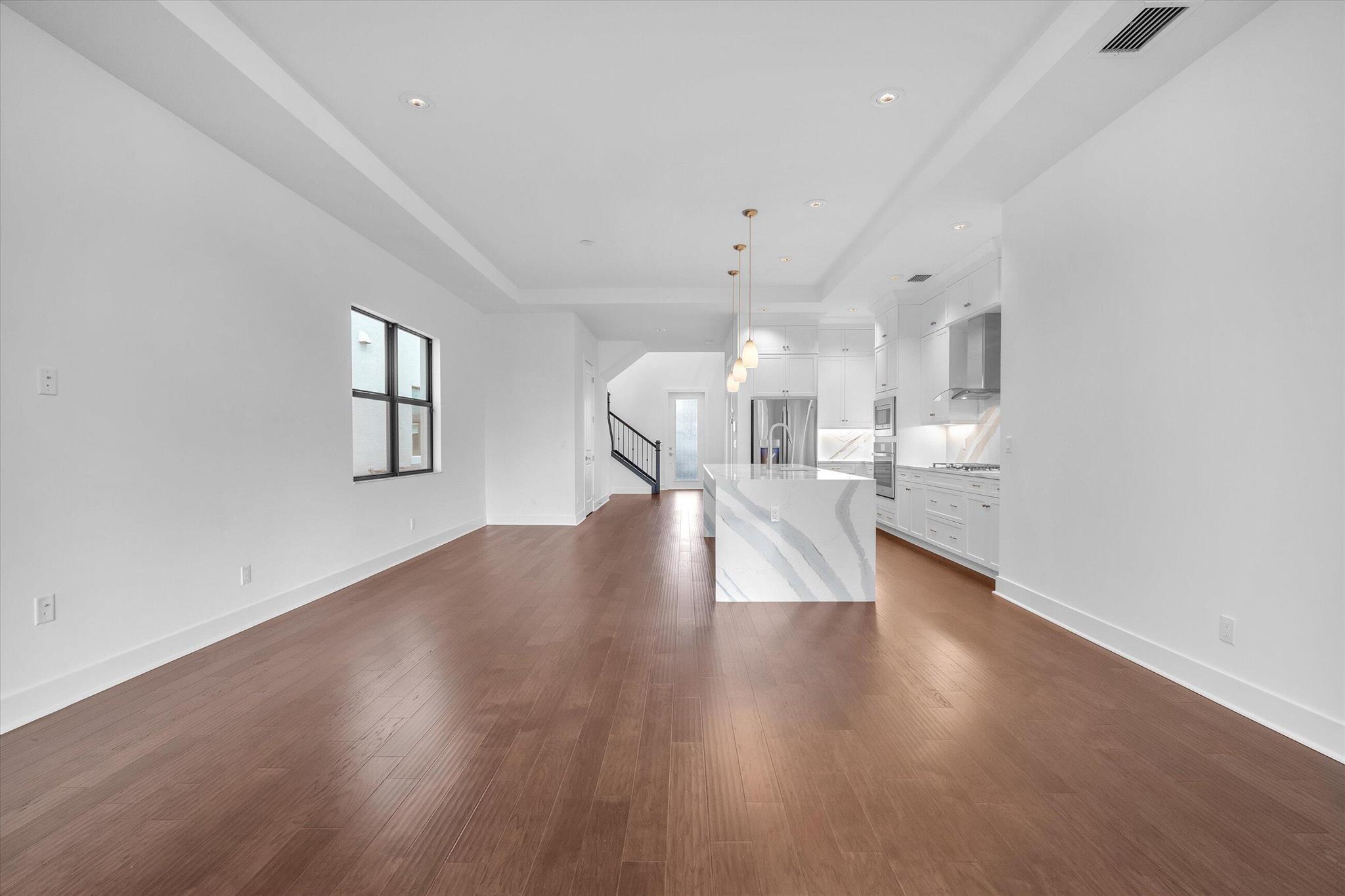 Image to showcase the property located at 13482 Artisan Circle