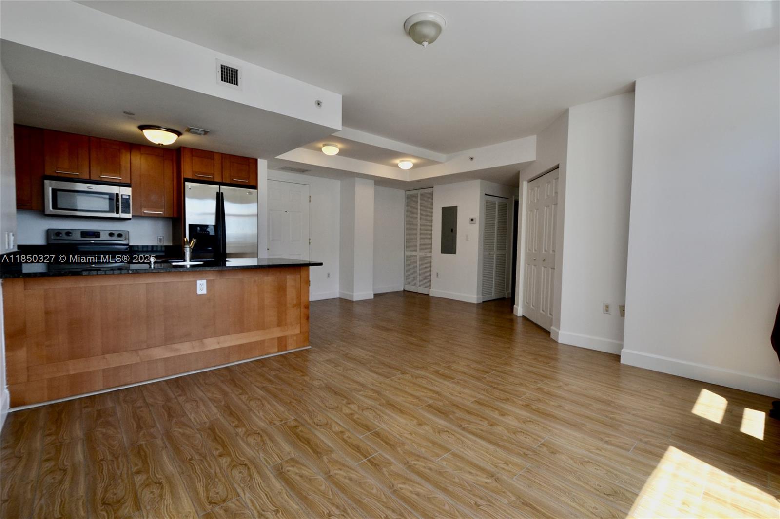 Property photo # 8