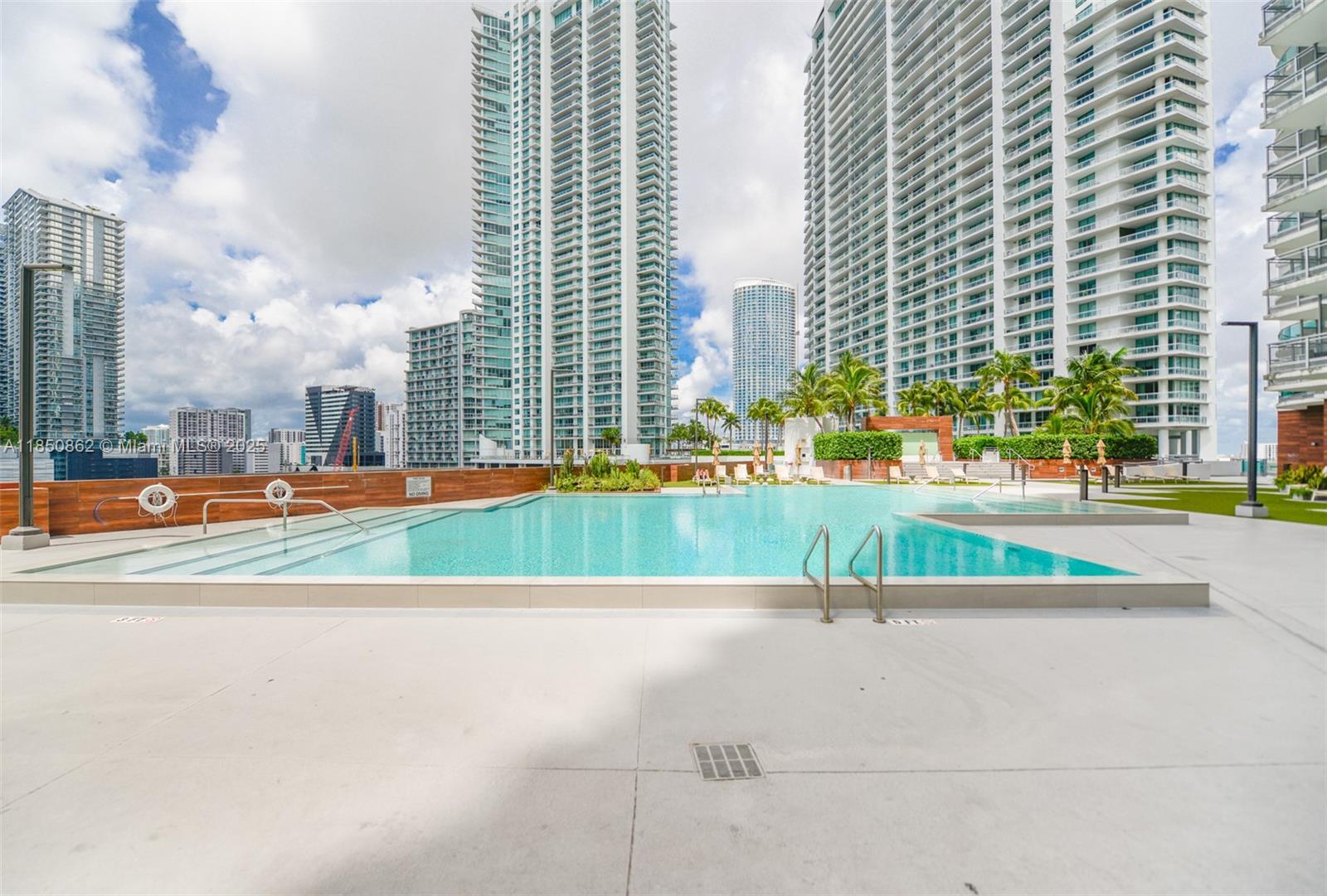 350 S Miami Ave #1911, Miami FL 33130