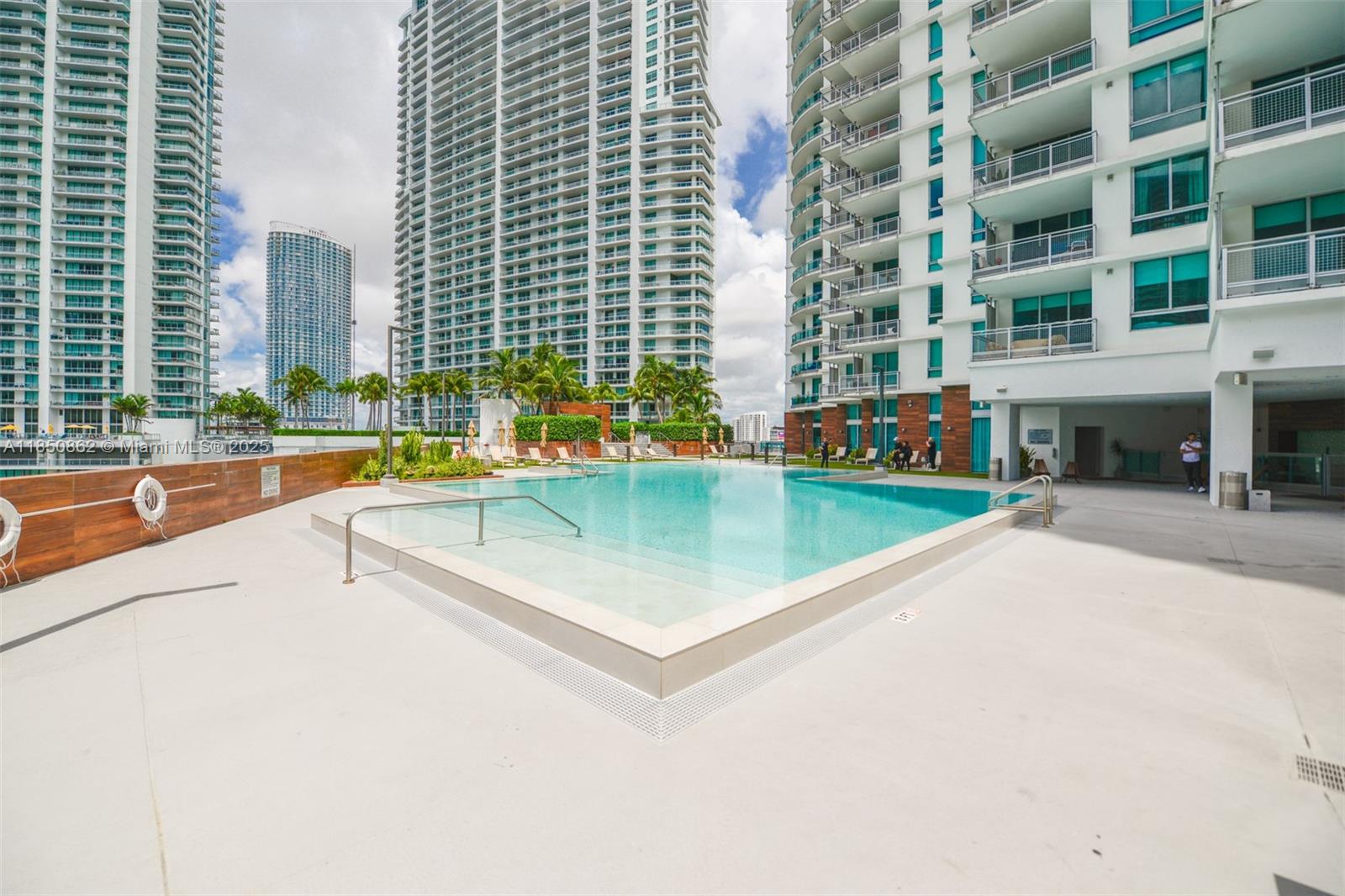 350 S Miami Ave #1911, Miami FL 33130