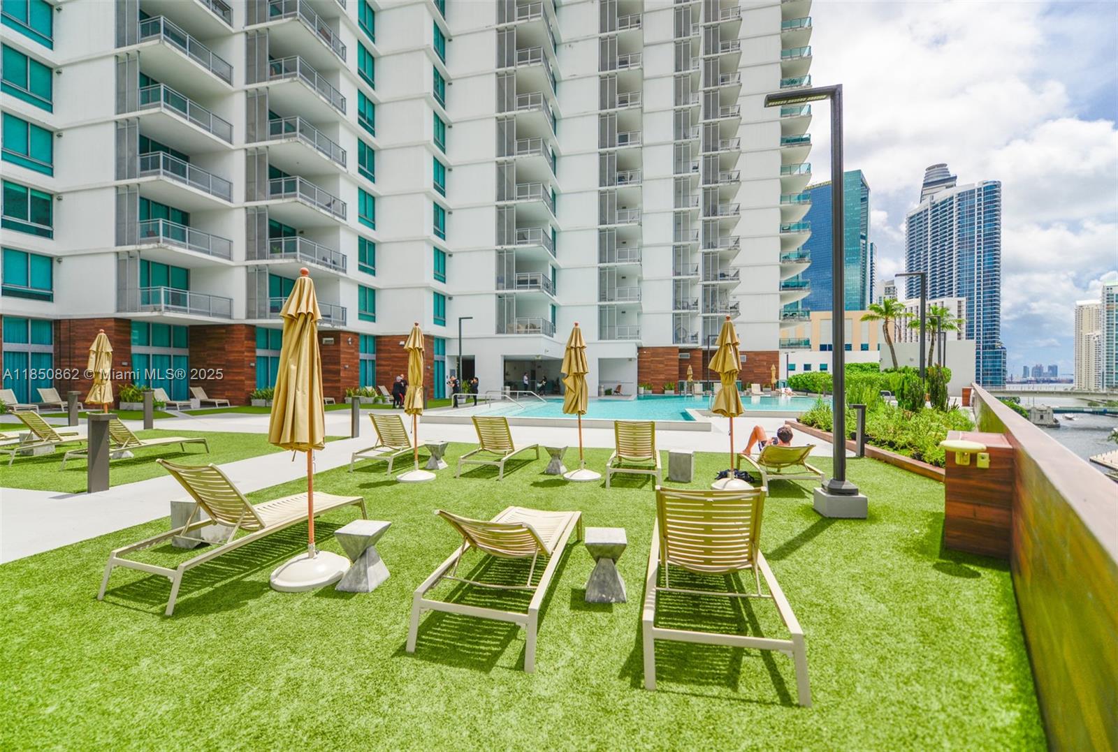 350 S Miami Ave #1911, Miami FL 33130