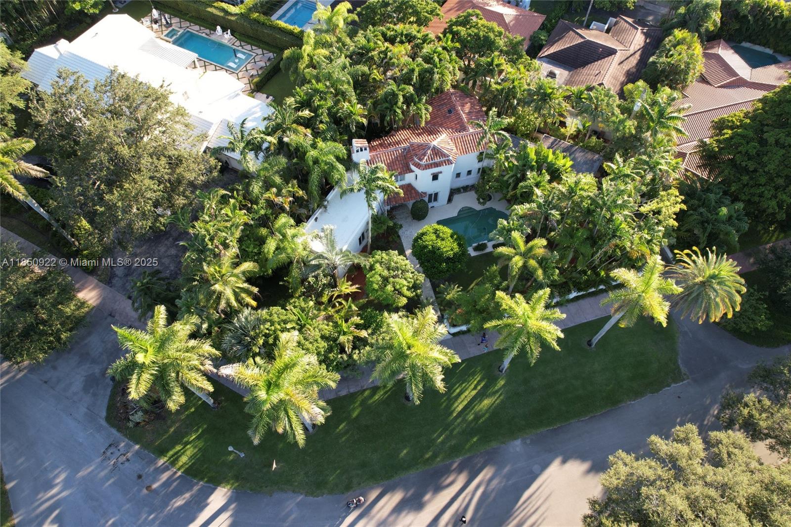 2418  Country Club Prado  For Sale A11850922, FL