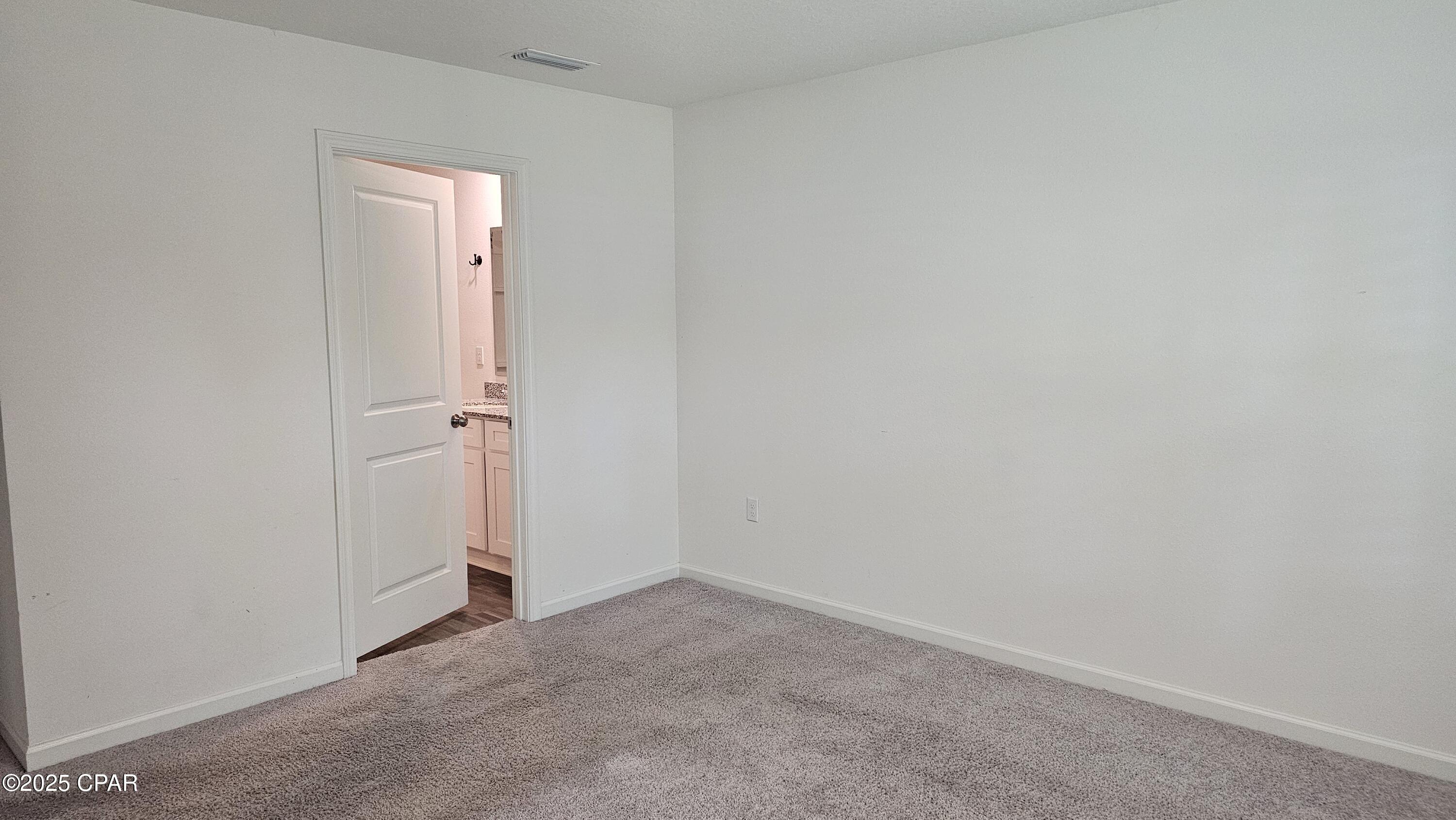 Image 17 For 2078 Sunny Hills Boulevard