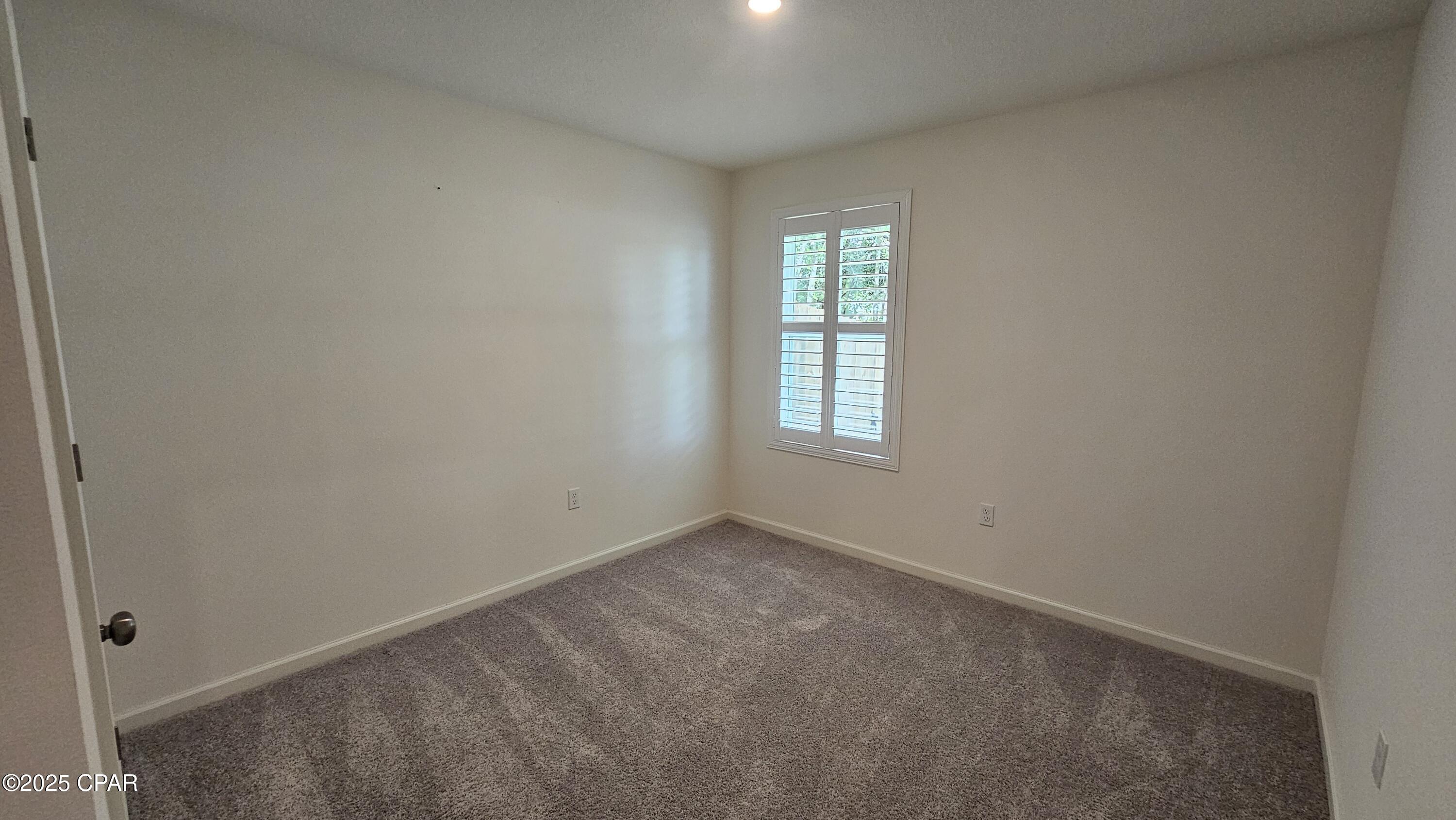 Image 33 For 2078 Sunny Hills Boulevard