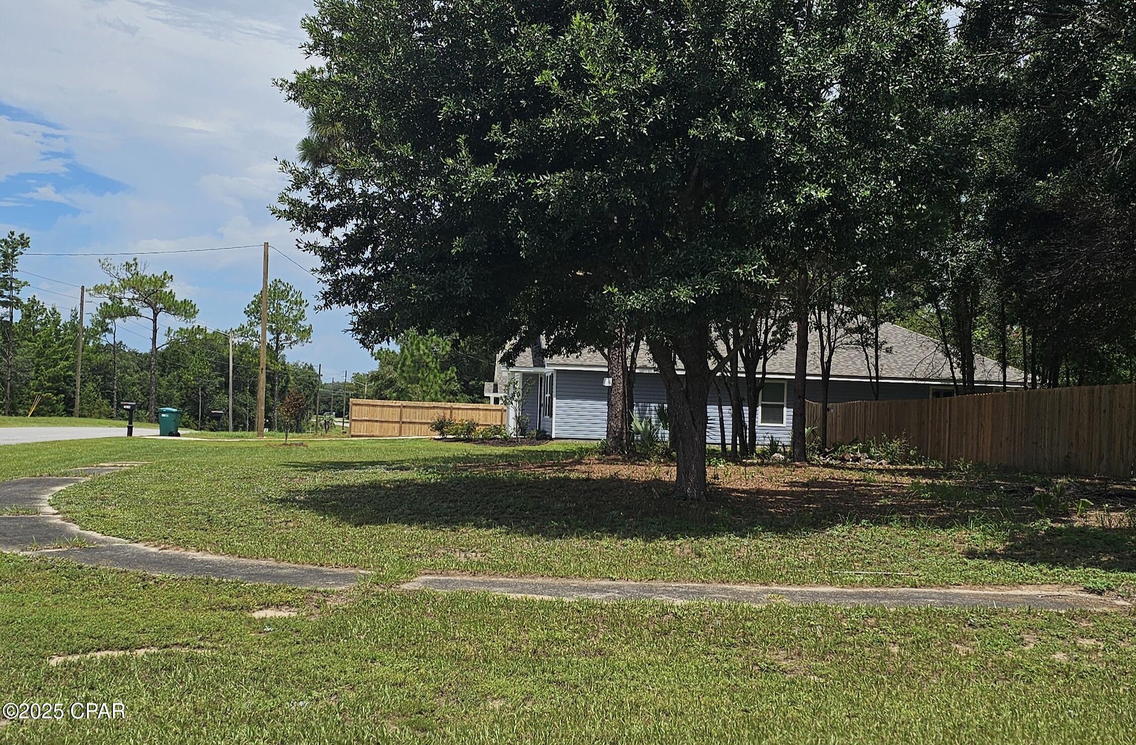Image 4 For 2078 Sunny Hills Boulevard