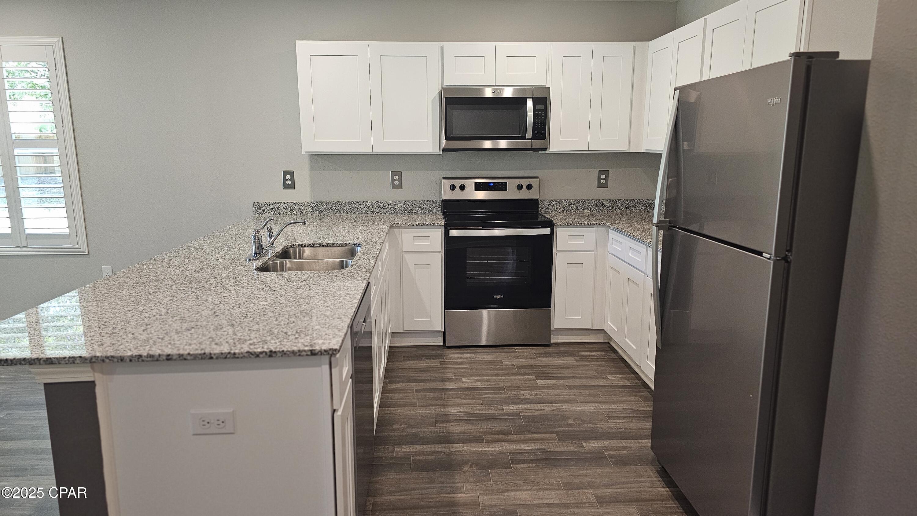 Image 9 For 2078 Sunny Hills Boulevard