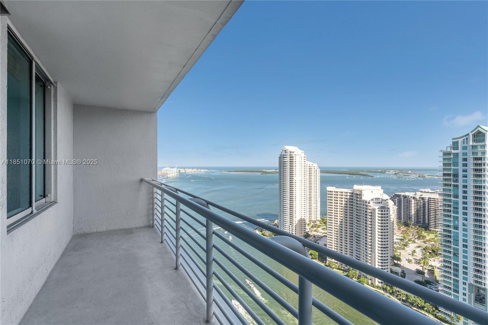 325 S Biscayne Blvd #4217, Miami FL 33131
