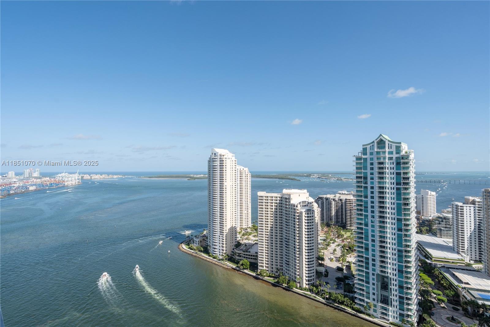 325 S Biscayne Blvd #4217, Miami FL 33131