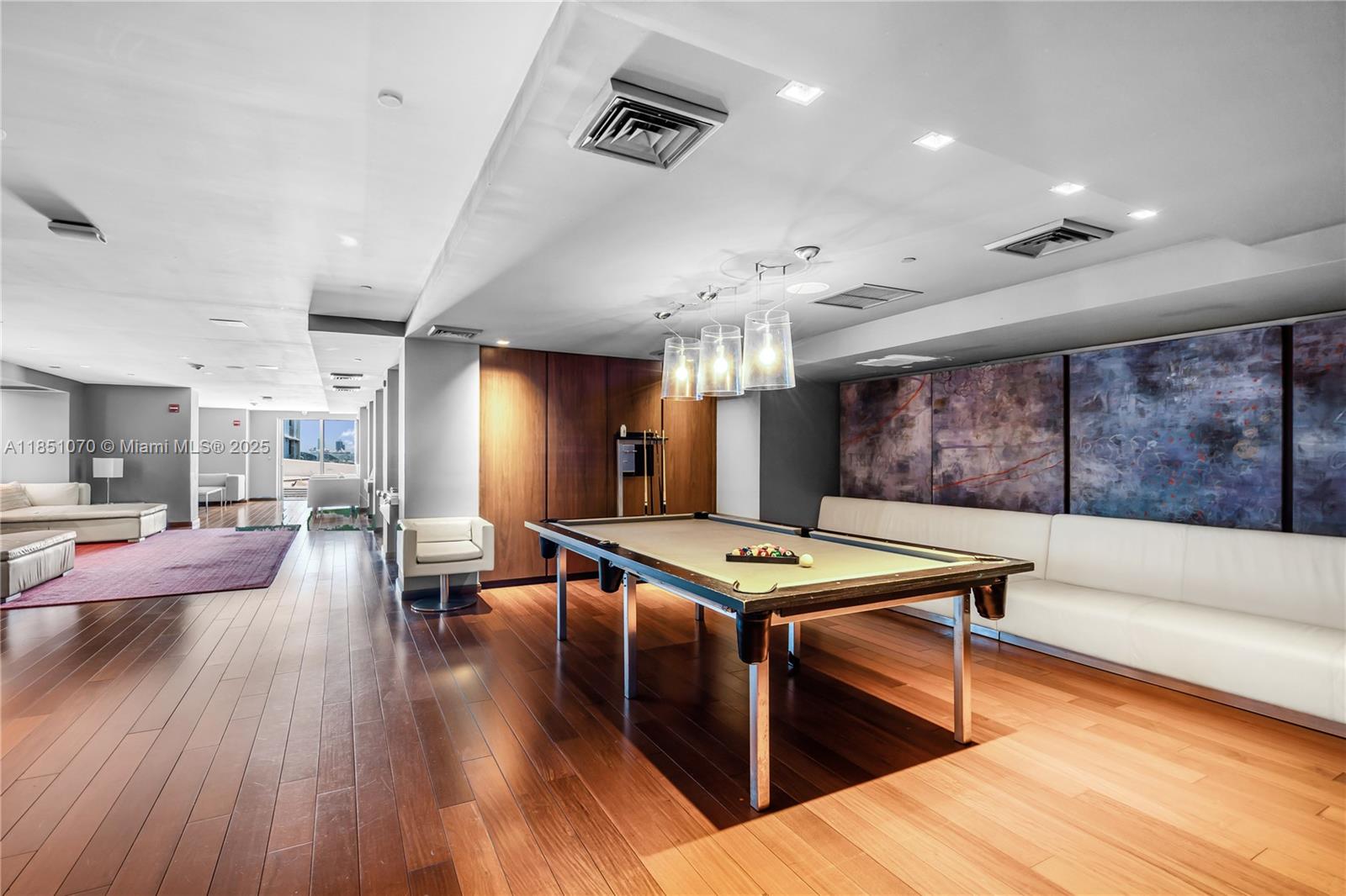 325 S Biscayne Blvd #4217, Miami FL 33131
