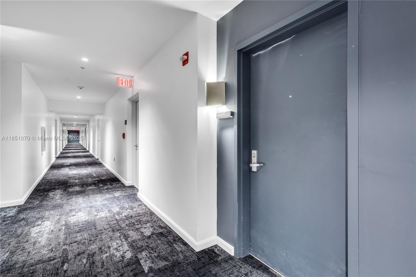 325 S Biscayne Blvd #4217, Miami FL 33131