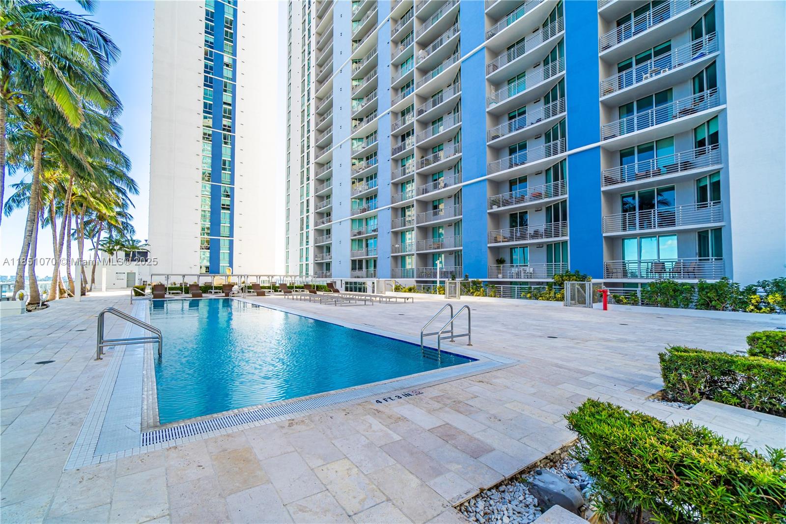325 S Biscayne Blvd #4217, Miami FL 33131