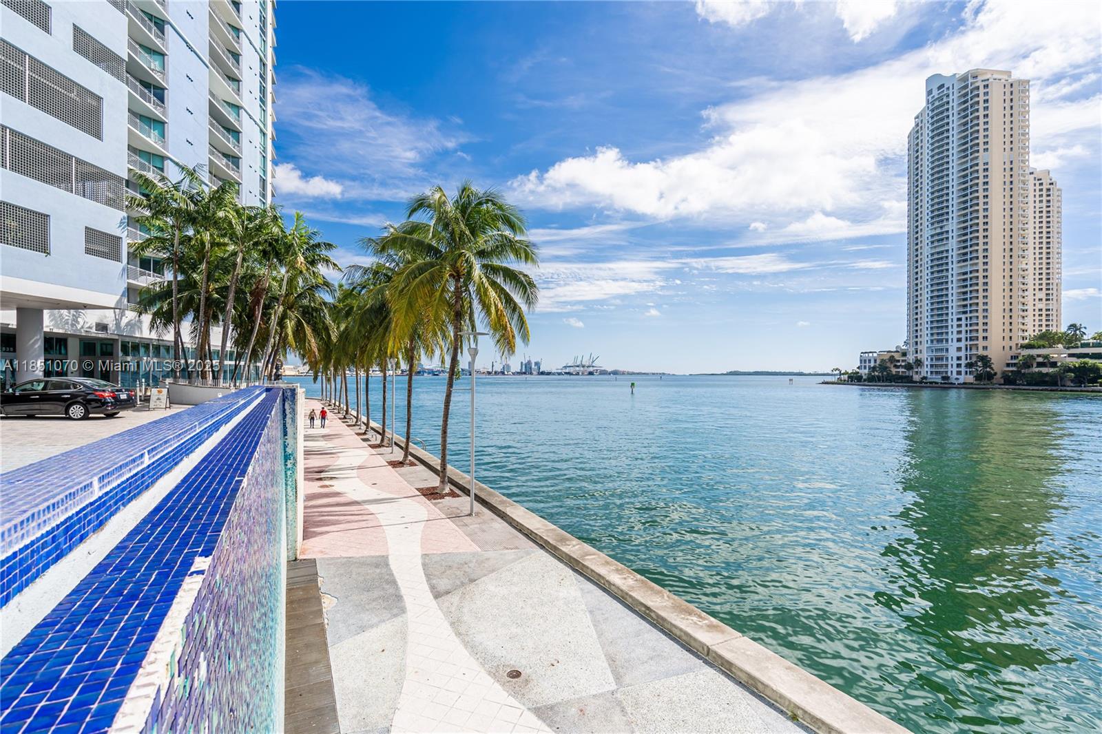 325 S Biscayne Blvd #4217, Miami FL 33131