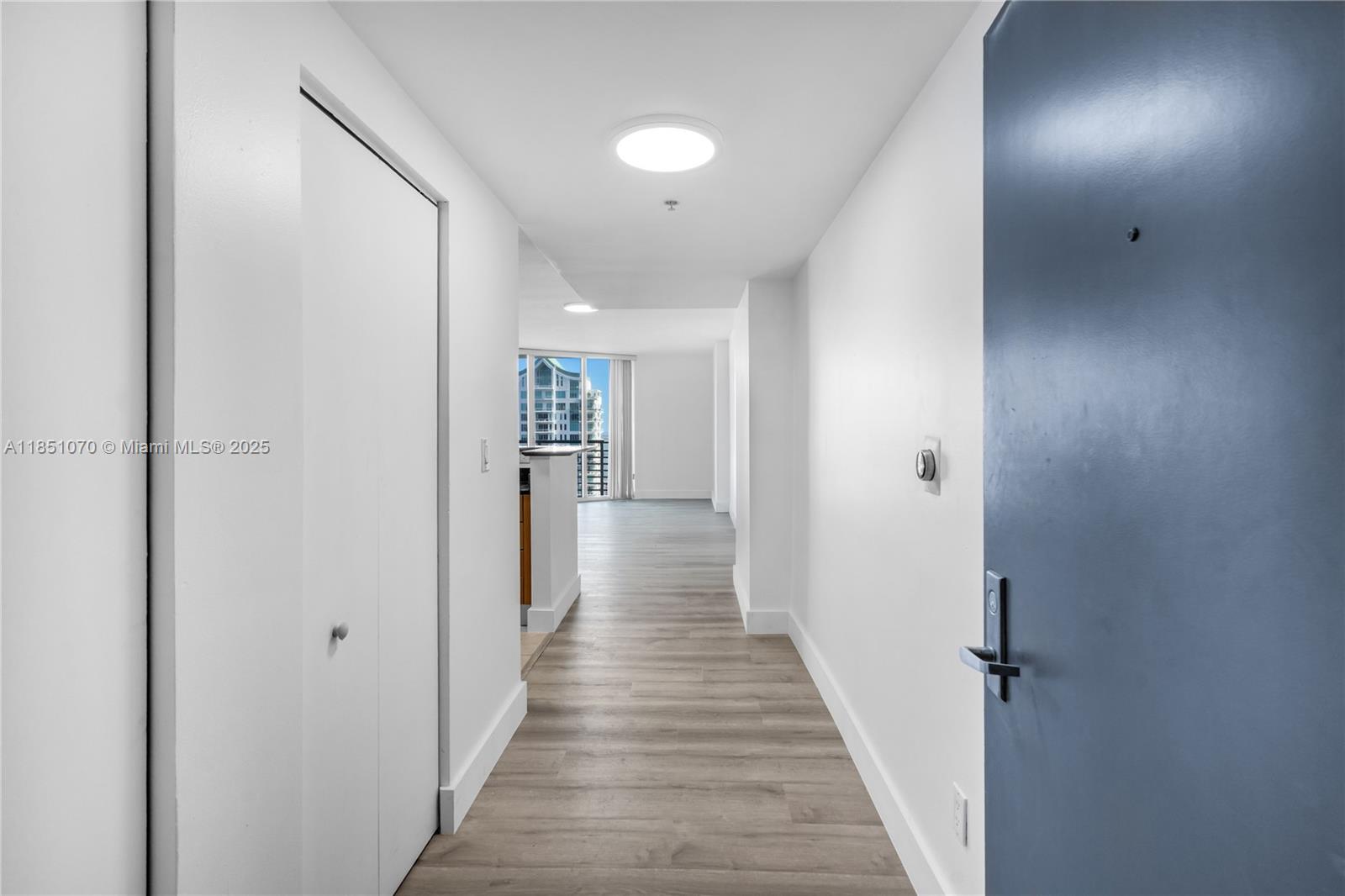 325 S Biscayne Blvd #4217, Miami FL 33131
