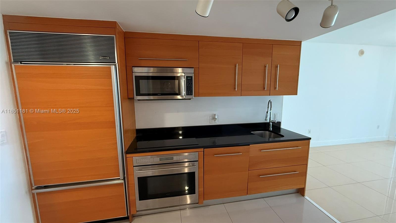 Property photo # 2