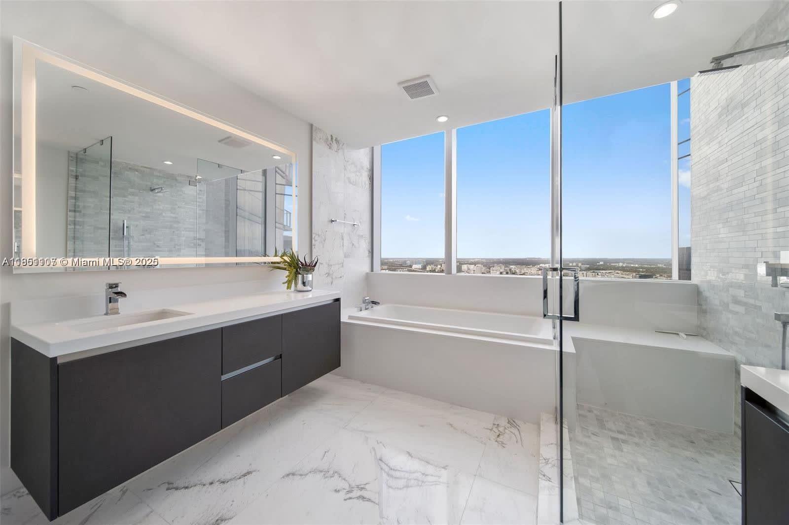 851 NE 1st Ave #3612, Miami FL 33132