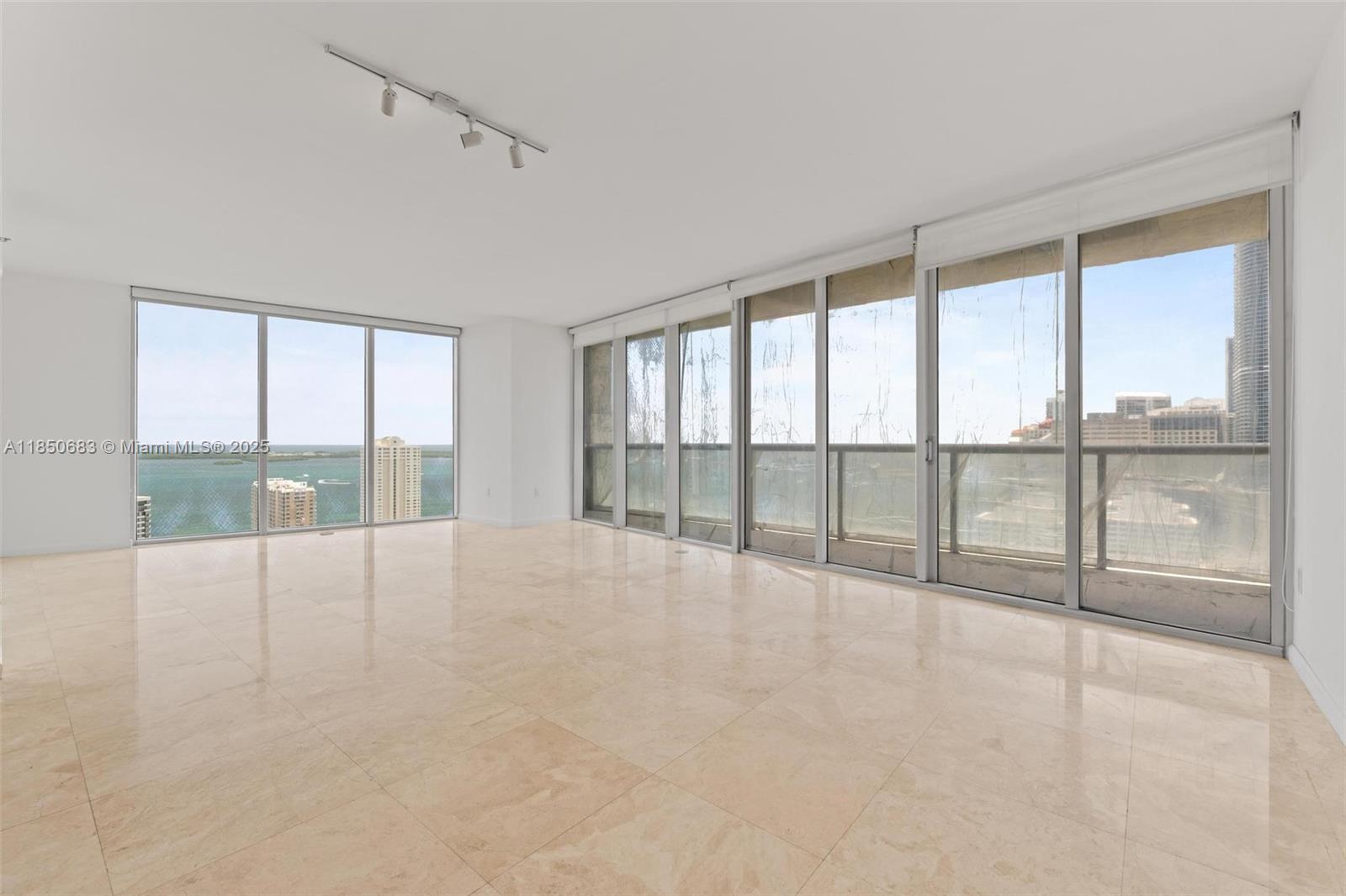 495 Brickell Ave #3001, Miami FL 33131