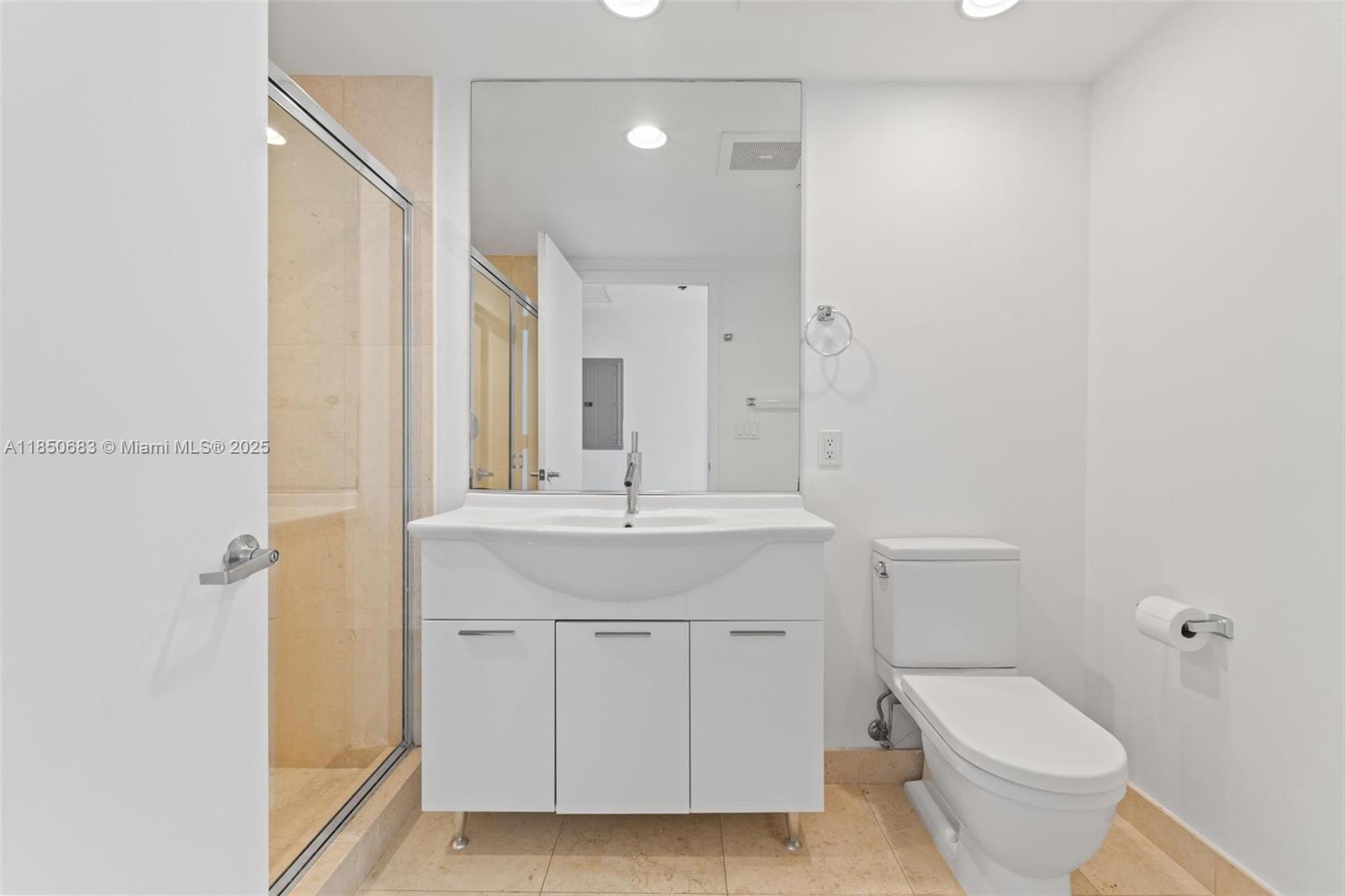 495 Brickell Ave #3001, Miami FL 33131