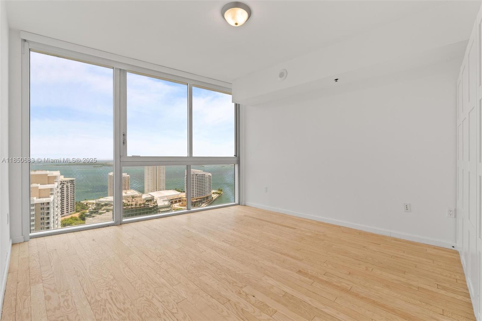 495 Brickell Ave #3001, Miami FL 33131