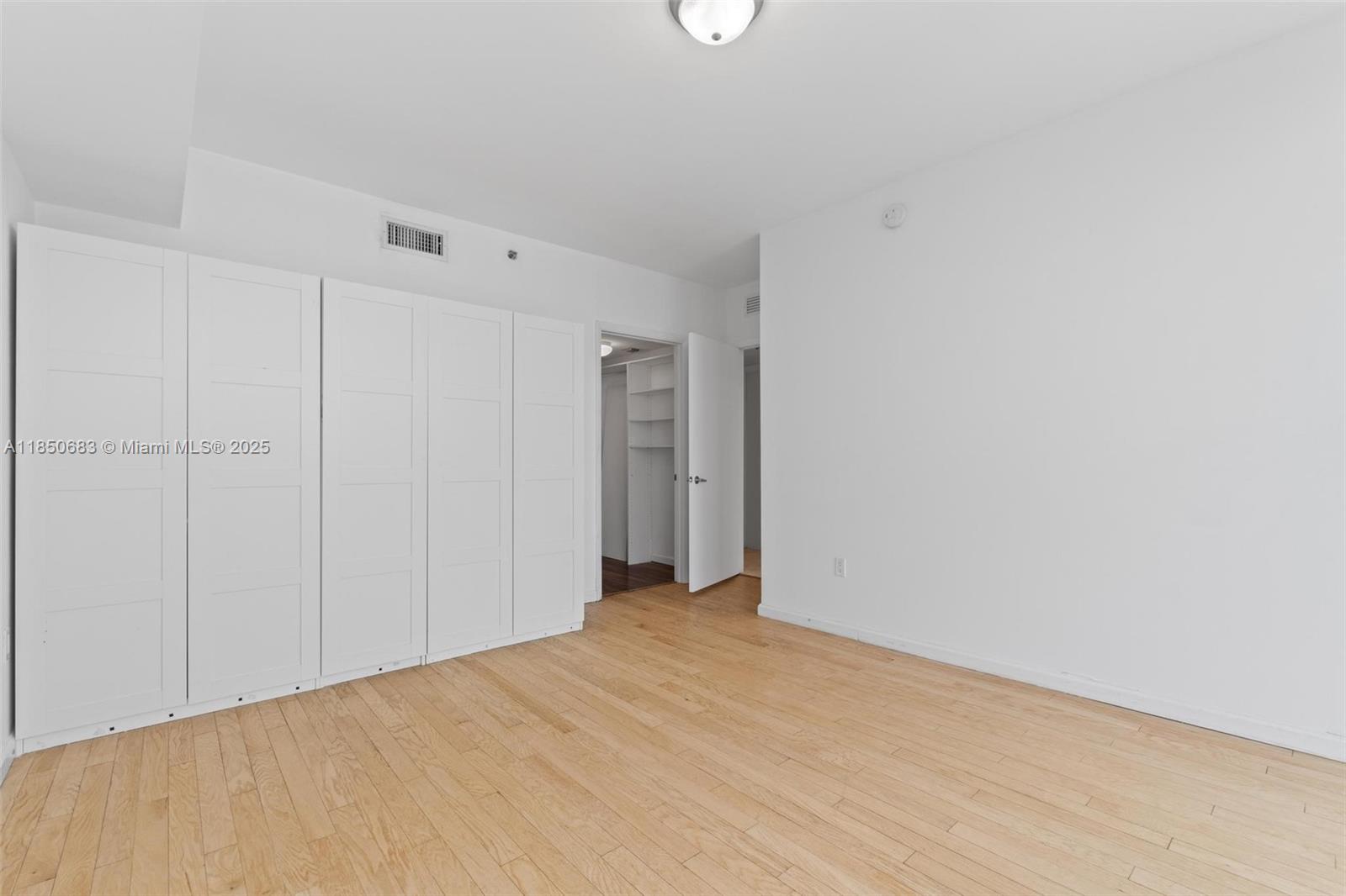 495 Brickell Ave #3001, Miami FL 33131