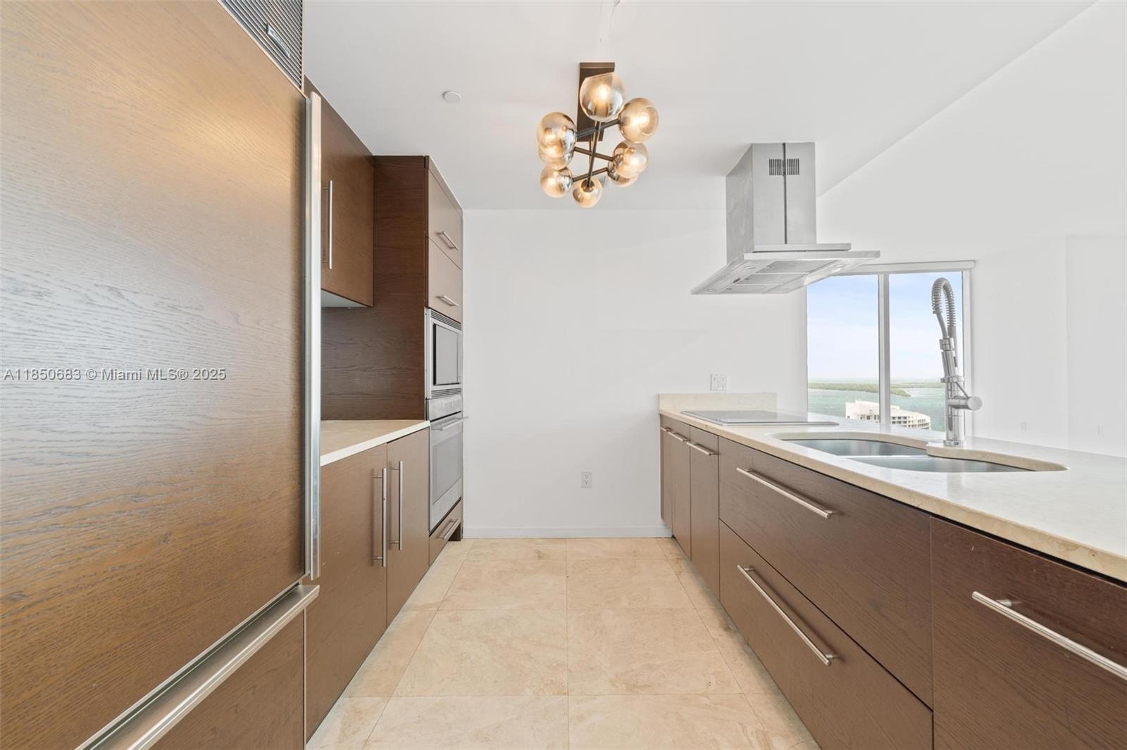 495 Brickell Ave #3001, Miami FL 33131
