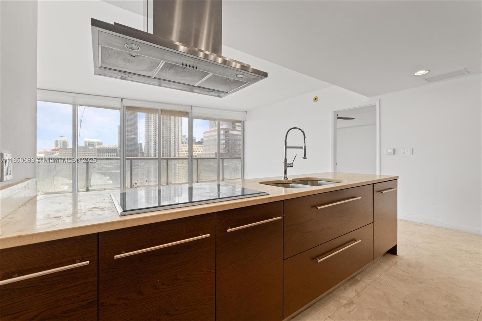 495 Brickell Ave #3001, Miami FL 33131