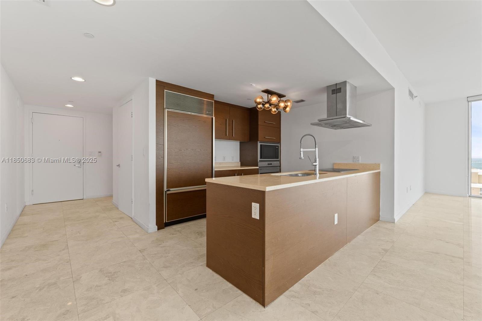 495 Brickell Ave #3001, Miami FL 33131
