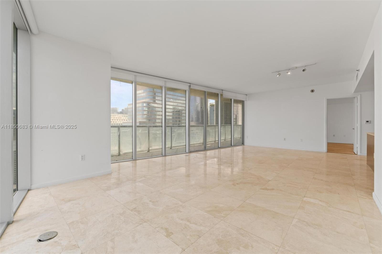 495 Brickell Ave #3001, Miami FL 33131